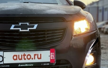 Chevrolet Cruze II, 2013 год, 800 000 рублей, 17 фотография