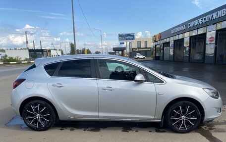 Opel Astra J, 2012 год, 750 000 рублей, 2 фотография