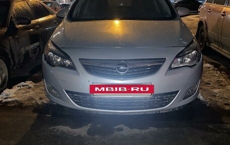 Opel Astra J, 2012 год, 750 000 рублей, 11 фотография