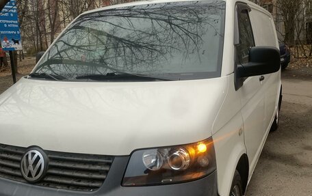 Volkswagen Transporter T5 рестайлинг, 2009 год, 758 000 рублей, 2 фотография