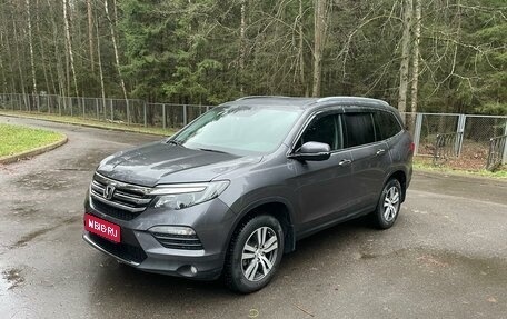 Honda Pilot III рестайлинг, 2018 год, 3 999 999 рублей, 1 фотография