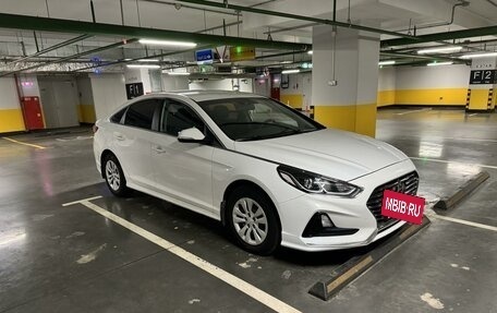 Hyundai Sonata VII, 2018 год, 1 630 000 рублей, 2 фотография