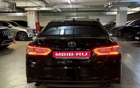 Toyota Camry, 2019 год, 3 450 000 рублей, 2 фотография