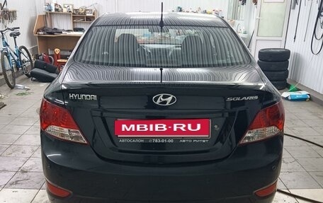 Hyundai Solaris II рестайлинг, 2012 год, 900 000 рублей, 6 фотография