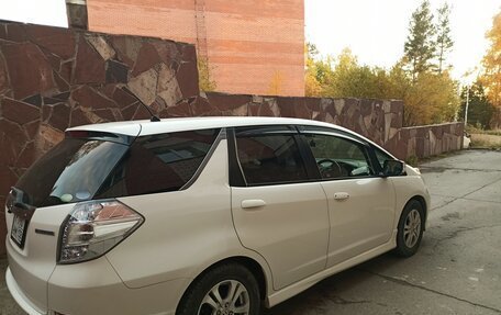 Honda Fit Shuttle I рестайлинг, 2012 год, 1 110 000 рублей, 2 фотография