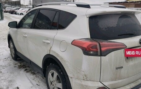 Toyota RAV4, 2017 год, 3 000 000 рублей, 6 фотография