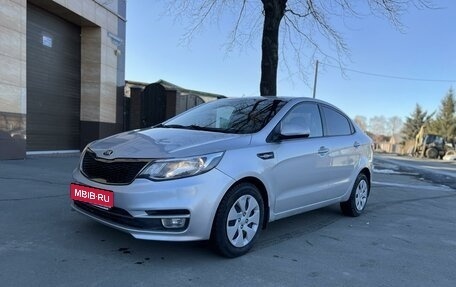 KIA Rio III рестайлинг, 2015 год, 970 000 рублей, 1 фотография