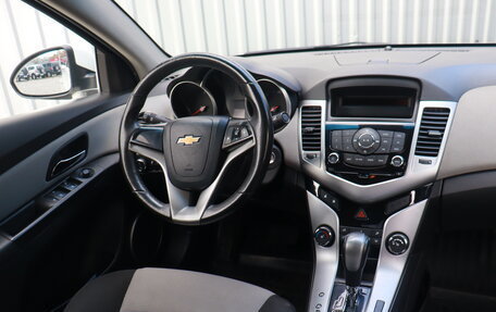 Chevrolet Cruze II, 2012 год, 835 000 рублей, 9 фотография