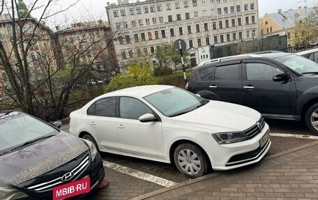 Volkswagen Jetta VI, 2015 год, 650 000 рублей, 2 фотография