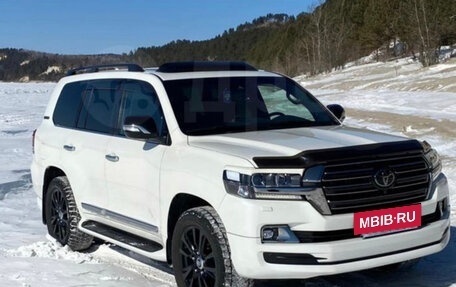 Toyota Land Cruiser 200, 2017 год, 10 200 000 рублей, 12 фотография