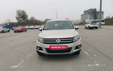 Volkswagen Tiguan I, 2011 год, 1 580 000 рублей, 2 фотография