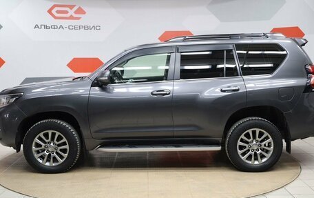 Toyota Land Cruiser Prado 150 рестайлинг 2, 2017 год, 4 250 000 рублей, 8 фотография