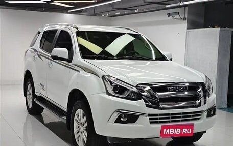 Isuzu MU-X, 2021 год, 4 600 000 рублей, 1 фотография