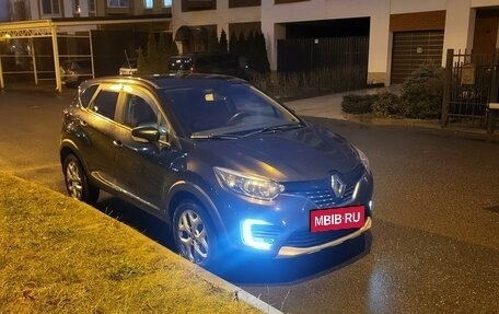 Renault Kaptur I рестайлинг, 2016 год, 1 570 000 рублей, 2 фотография