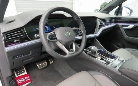 Volkswagen Touareg III, 2024 год, 15 700 000 рублей, 7 фотография