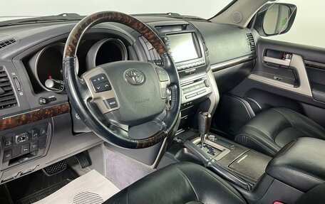 Toyota Land Cruiser 200, 2011 год, 3 799 000 рублей, 11 фотография