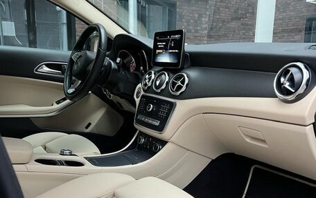 Mercedes-Benz GLA, 2018 год, 2 550 000 рублей, 9 фотография