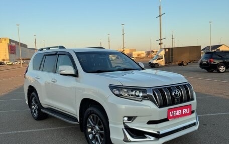 Toyota Land Cruiser Prado 150 рестайлинг 2, 2018 год, 6 500 000 рублей, 1 фотография