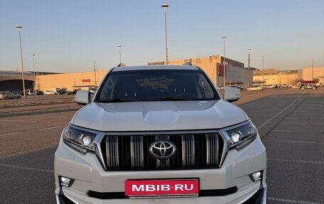 Toyota Land Cruiser Prado 150 рестайлинг 2, 2018 год, 6 500 000 рублей, 3 фотография