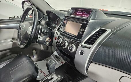 Mitsubishi Pajero Sport II рестайлинг, 2014 год, 2 499 000 рублей, 13 фотография