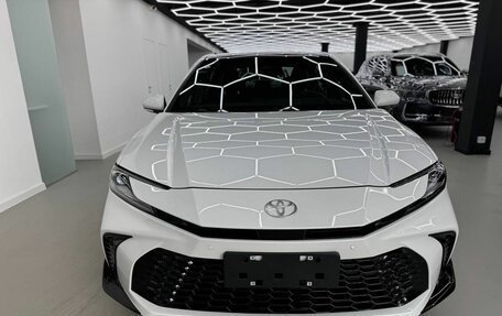 Toyota Camry, 2024 год, 5 400 000 рублей, 1 фотография