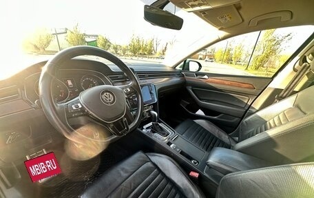 Volkswagen Passat B8 рестайлинг, 2018 год, 3 325 000 рублей, 7 фотография