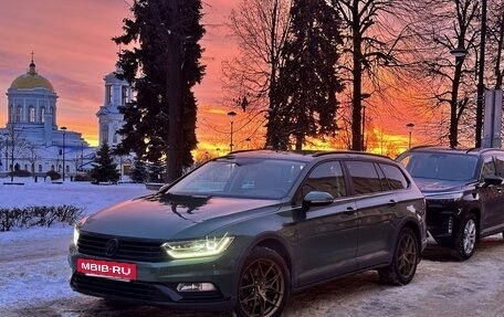 Volkswagen Passat B8 рестайлинг, 2018 год, 3 325 000 рублей, 18 фотография