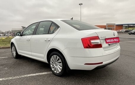 Skoda Octavia, 2017 год, 1 840 000 рублей, 6 фотография