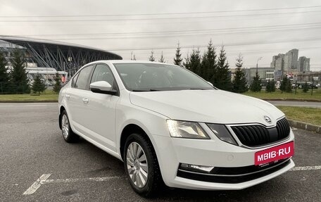 Skoda Octavia, 2017 год, 1 840 000 рублей, 2 фотография