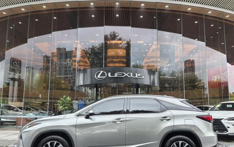 Lexus RX IV рестайлинг, 2020 год, 4 200 000 рублей, 4 фотография