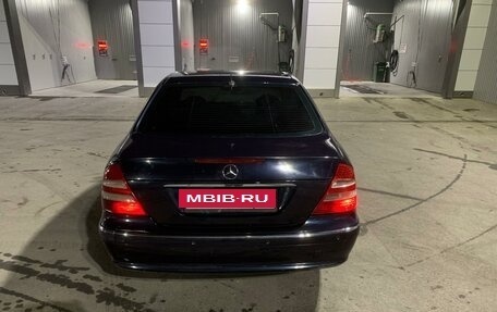 Mercedes-Benz E-Класс, 2002 год, 850 000 рублей, 3 фотография