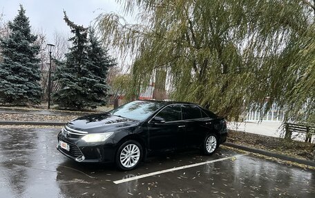 Toyota Camry, 2014 год, 2 250 000 рублей, 2 фотография