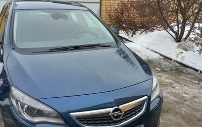 Opel Astra J, 2011 год, 900 000 рублей, 1 фотография