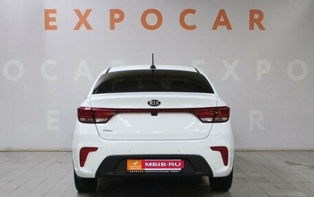 KIA Rio IV, 2018 год, 1 540 000 рублей, 6 фотография