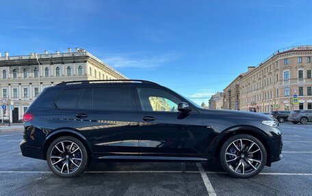 BMW X7, 2022 год, 14 000 000 рублей, 3 фотография