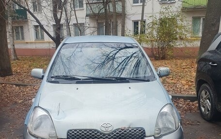 Toyota Yaris I рестайлинг, 2004 год, 250 000 рублей, 1 фотография