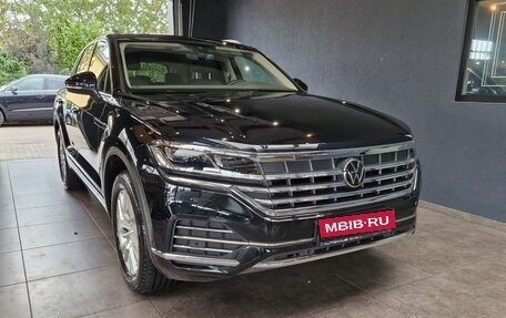 Volkswagen Touareg III, 2020 год, 5 300 000 рублей, 1 фотография