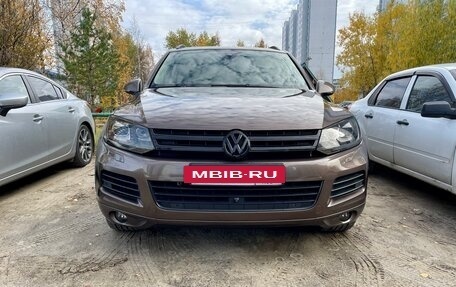 Volkswagen Touareg III, 2012 год, 2 800 000 рублей, 3 фотография