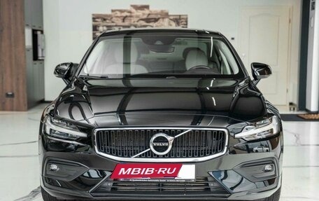 Volvo S60 III, 2021 год, 3 650 000 рублей, 2 фотография