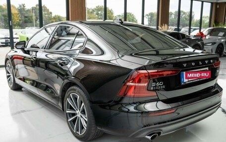 Volvo S60 III, 2021 год, 3 650 000 рублей, 8 фотография