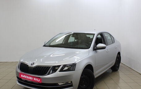 Skoda Octavia, 2017 год, 1 390 000 рублей, 2 фотография