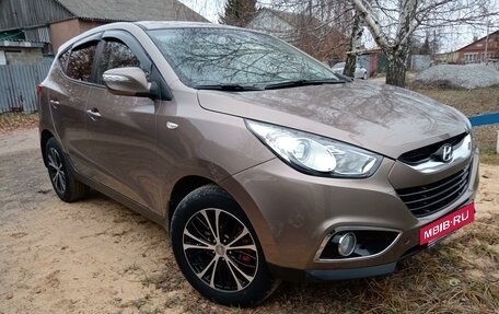 Hyundai ix35 I рестайлинг, 2013 год, 915 000 рублей, 2 фотография