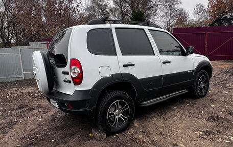 Chevrolet Niva I рестайлинг, 2016 год, 900 000 рублей, 6 фотография