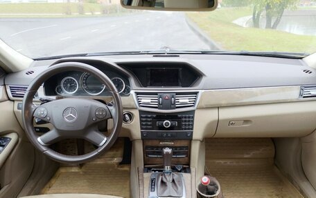 Mercedes-Benz E-Класс, 2010 год, 1 590 000 рублей, 1 фотография