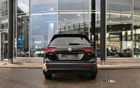 Volkswagen Tiguan II, 2020 год, 2 707 000 рублей, 4 фотография