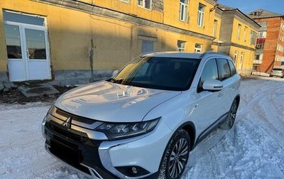 Mitsubishi Outlander III рестайлинг 3, 2020 год, 3 720 000 рублей, 1 фотография