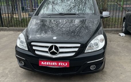 Mercedes-Benz B-Класс, 2011 год, 850 000 рублей, 1 фотография