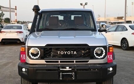 Toyota Land Cruiser 70, 2024 год, 12 590 000 рублей, 2 фотография