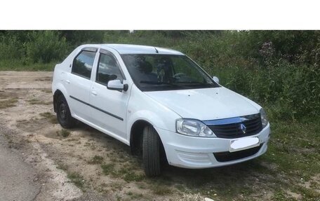 Renault Logan II, 2019 год, 300 000 рублей, 2 фотография