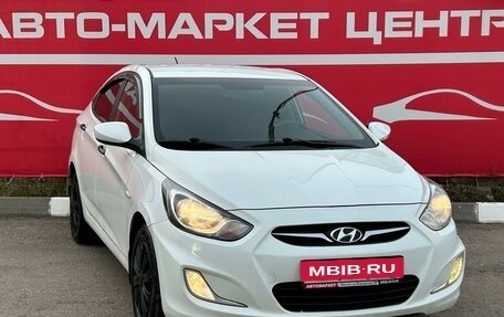 Hyundai Solaris II рестайлинг, 2013 год, 780 000 рублей, 1 фотография